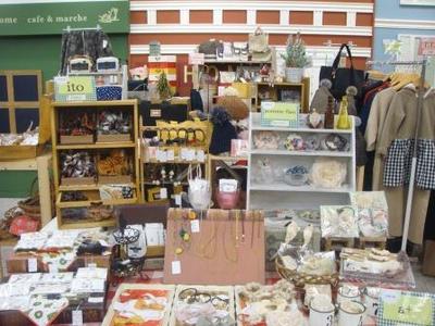 明日からクリスマス♪手仕事展　第２弾が始まります！！