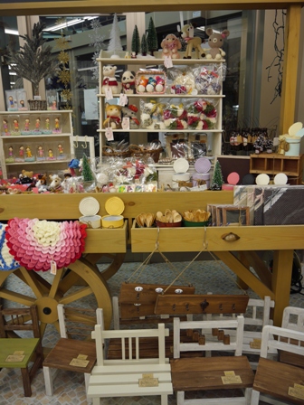 いよいよ明日開催!!!!冬の手仕事展♪