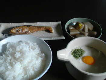 昨晩は三日とろろでした
