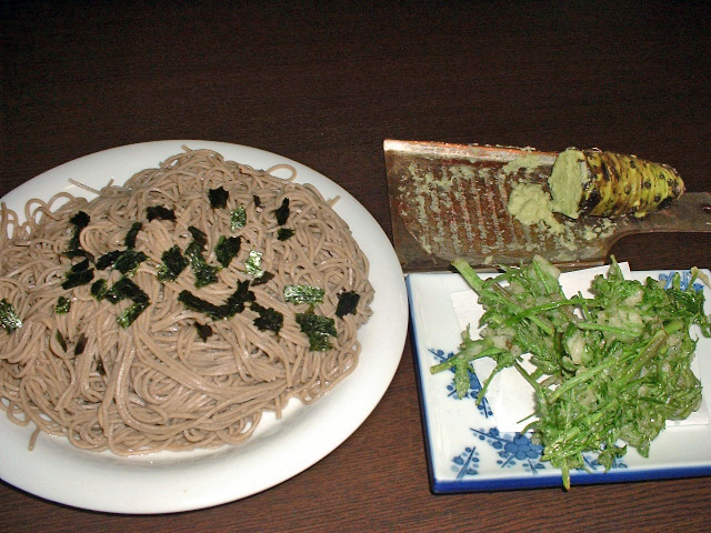 お昼は簡単に・・・