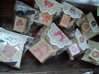 瀬田制作所さんの消しゴムハンコと木工展