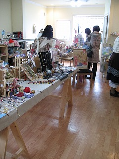 tell me展、と営業日のお知らせ