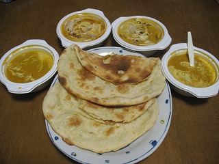 インド人がつくる本場のインド料理!