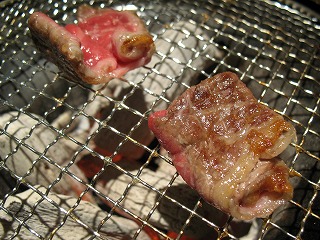 炭火焼肉 上杉で満足!