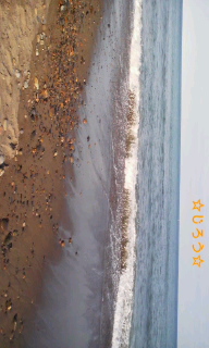 ( ̄・・ ̄) 海岸。