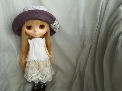 ガーリ―なサロペットパンツ。