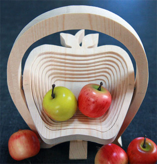 リンゴの器、oli○eさんのブログで知って作って見ました。