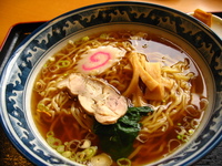 昨日の大内宿の前に…