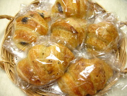 Cocochi のパンで鶏ハムサンド♪