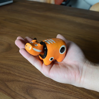 赤じゃない赤べこ。 赤じゃない赤べこ。